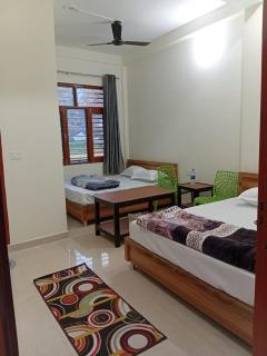Sudarshan home stay - 2