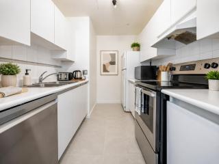 Central 2BR Stay Steps from Stadium, Shops and Restaurants - 3