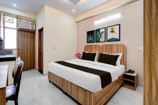 Townhouse Sector 18 Udhyog Vihar - 3