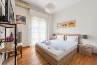 Koukaki's Haven 2BR Apt 7' to metro - 1