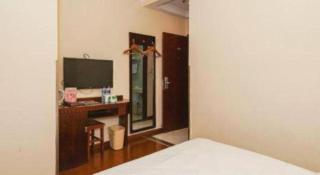 GreenTree Inn Suzhou Wujiang Zhenze Town Zhennan Road Express Hotel - 6