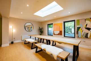 9BR Galway House - Walk to Eyre Square - Free Parking - 9