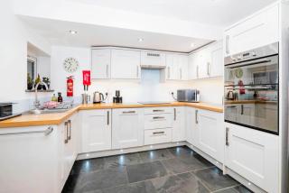 Apartment Near St Ives Harbour & Beaches - 5