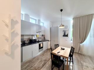 Modern Studio in the Heart of Iasi - 9