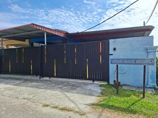 BlueNest Homestay - 1