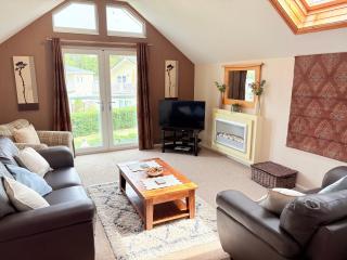 caddys lodge - 2