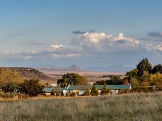 Petronella Guest House - 0