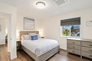 Pacific Beach Escape - Steps to the Beach & Seabrook! Ocean Views, Sleeps 10 - 1