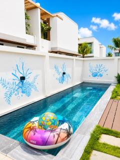 Beachside Private Villas by Sunset Host - Private Pool - Breakfast Included - AP Pick Up - 1