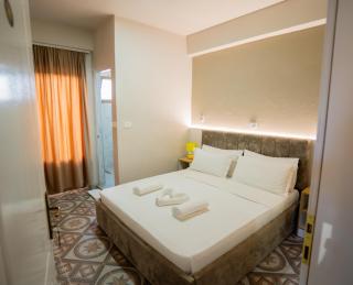 KURTI Hotel - 2