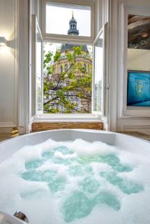VIP Jacuzzi Suites - 2