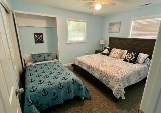 Dockside Dreamz 2 with beach & dock - 4