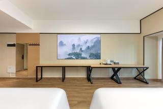 Qimiju Hotel Zhangjiajie Dayong Ancient City BranchCentral Business District , close to Tianmen Cableway , Spacious Room With Projector and Washing Machine , 24h Butler Service , Attraction Tickets Service - 8