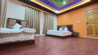 Pahadon Ka Ghar - 3