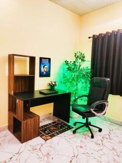 UrbanNest Airport Stay - 8
