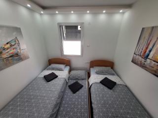 Serbian home with garden, free parking - 9