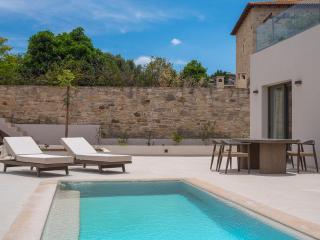 Theonis Villas - 4