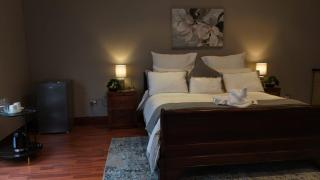 Myrtle Leaf Apartments - 1