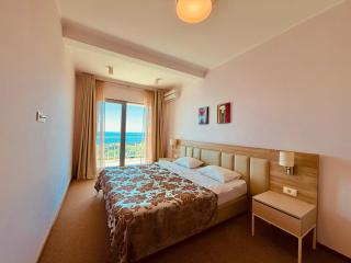 Tophill Altezza 9 Breathtaking Views and Terrace - 4