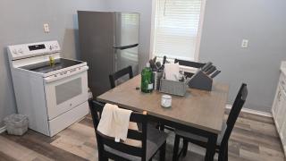 Budget Friendly 1BR Farmhouse in Greenville - 4