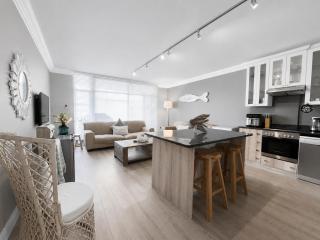 Coastal Hospitality - Beach Club 205 - 2