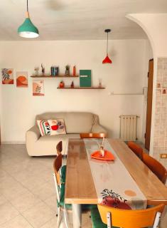 Golden Hour House - 1
