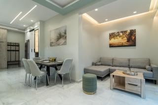 Sav's Luxury Suite-Korydallos - 0