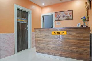 SPOT ON Hotel Abhishek Lodging - 7