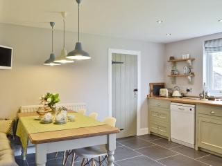 Hawthorn Cottage - 1