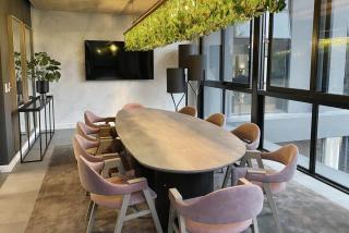5-Star Luxury Apartment, Hyde Park, Sandton - 2