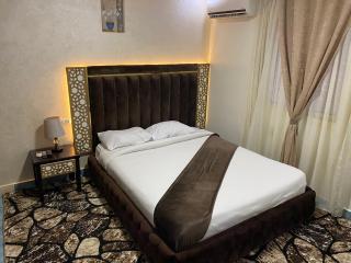 Golden Pyramids View Inn - 5