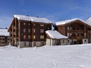 Studio fonctionnel au pied des pistes pour 3/4 pers, balcon, séjour divisible - FR-1-181-2204 - 1