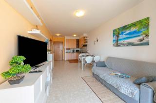 Kristall Lago Pool View - Happy Rentals - 3