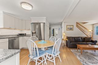 Cape Cod Cottage Near Beaches & Bike Trail - 2