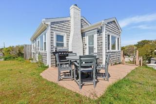 Beach Home With Beautiful Ocean Views - 9