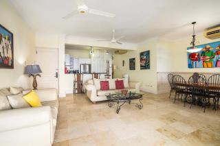 Beachfront 2BR Condo by Alicia Beach - 9
