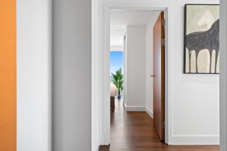 Executive Suite - 9