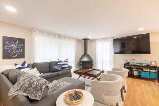 Relaxed Cape Getaway with Beach Access - 8