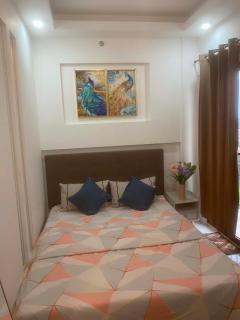 Belle Place at Royal Ocean Crest Mactan Tower A Unit 0808 with Balcony - 5