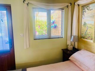 Cute self-contained guest room with ensuite and private decked porch in Glastonbury - 2