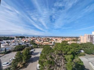 Canet T2 rénové, 4 pers, terrasse, parking, WIFI - FR-1-794-107 - 1