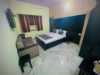 Gaurav Boarding House - 0