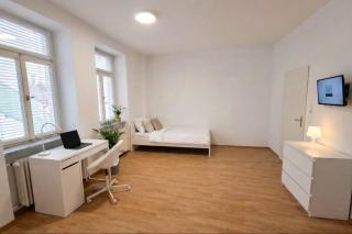 Co-Living Room in shared apartment A & B - 3