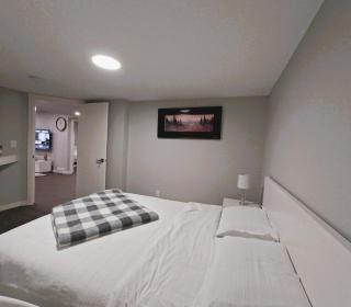 Prairie Luxury 2 Bedrooms Home - 9