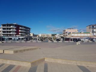 Villa 7 pers, Narbonne Plage à 400m, 3 ch, terrasses, parking, proche commerces et loisirs - FR-1-795-44 - 2