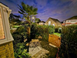 4 bedroom house 11minwalk W Norwood Station zone3 - 0