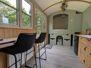 Kingfisher Shepherd's Hut - 2