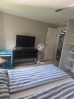 4bedroom villa 15Airport Free parking - 5
