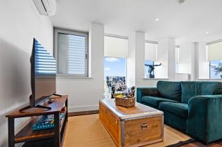 Skyline Apartment Next to Tube Station - 4