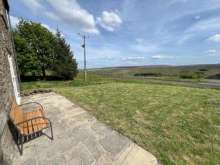 Farmhouse with stunning moorland views - 1